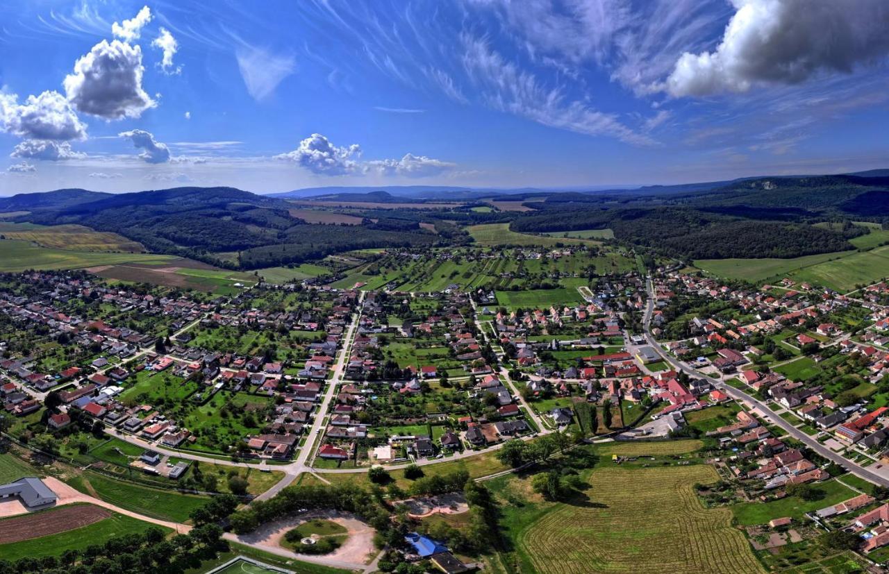 Bodzahaz Apartman Tarján Exteriör bild